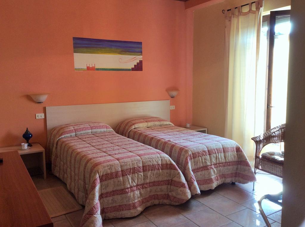 Agriturismo La Mussia Castelnuovo  Pokoj fotografie